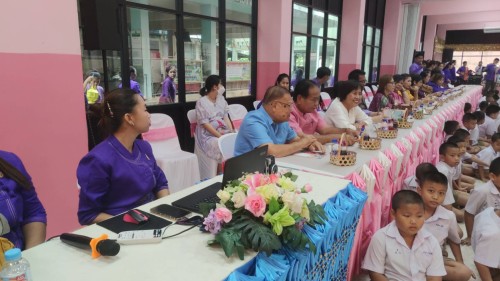 ทน.แม่สอด ร่วมงานแสดงมุทิตาจิต ธีราฑิตานุสรณ์ แด่ผู้เกษียณอายุราชการ ครูธีรารัตน์ แจ่มแจ้ง