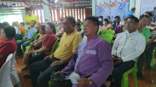 เทศบาลนครแม่สอด ร่วมพิธีทำบุญทอดผ้าป่าสามัคคี ชุมชนอินทรคีรี 1