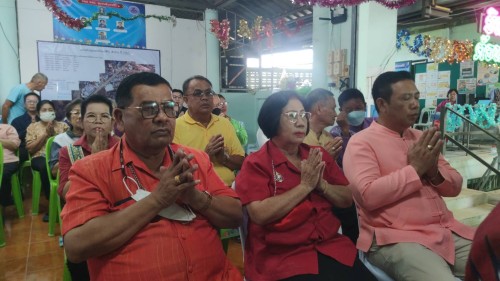 เทศบาลนครแม่สอด ร่วมพิธีทำบุญทอดผ้าป่าสามัคคี ชุมชนอินทรคีรี 1