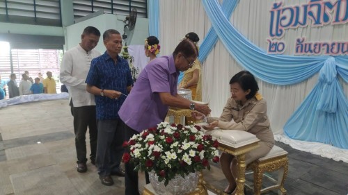 เทศบาลนครแม่สอด ร่วมงานแสดงมุทิตาจิต แด่ผู้เกษียณอายุราชการ ประจำปี 2567 ครูศิริพร นิลสิงขรณ์