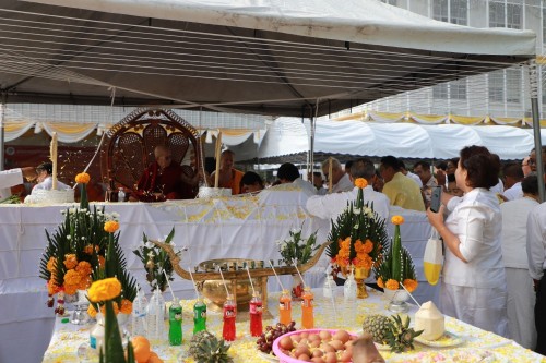 ทน.แม่สอด พิธีทำบุญเทศบาลนครแม่สอดครบรอบ 87 ปี และพิธีมหามังคลาภิเษกเจ้าพ่อพะวอ