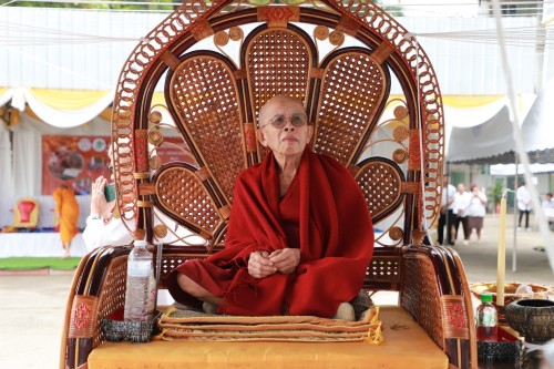 ทน.แม่สอด พิธีทำบุญเทศบาลนครแม่สอดครบรอบ 87 ปี และพิธีมหามังคลาภิเษกเจ้าพ่อพะวอ