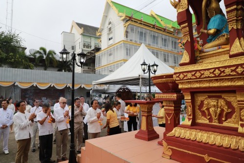 ทน.แม่สอด พิธีทำบุญเทศบาลนครแม่สอดครบรอบ 87 ปี และพิธีมหามังคลาภิเษกเจ้าพ่อพะวอ