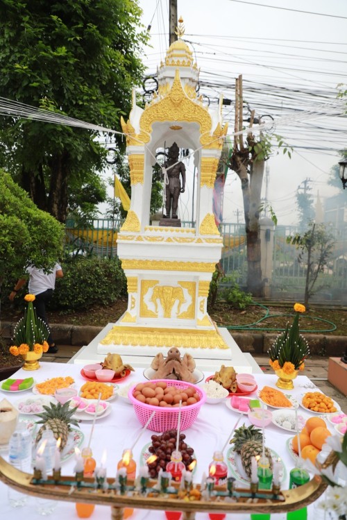 ทน.แม่สอด พิธีทำบุญเทศบาลนครแม่สอดครบรอบ 87 ปี และพิธีมหามังคลาภิเษกเจ้าพ่อพะวอ