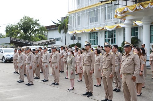 เทศบาลนครแม่สอด จัดกิจกรรมเคารพธงชาติ เนื่องใน วันพระราชทานธงชาติไทย