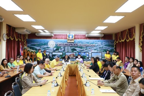 ทน.แม่สอด ร่วมให้การต้อนรับ ข้าราชการโอน (ย้าย) มาดำรงตำแหน่งประจำสำนักงานเทศบาลนครแม่สอด