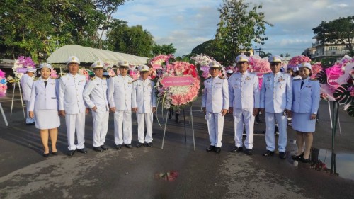 เทศบาลนครแม่สอด ร่วมพิธีวางพวงมาลาถวายราชสักการะพระบาทสมเด็จพระจุลจอมเกล้าเจ้าอยู่หัว รัชกาลที่ 5 "วันปิยมหาราช“ เนื่องในวันคล้ายวันสวรรคต