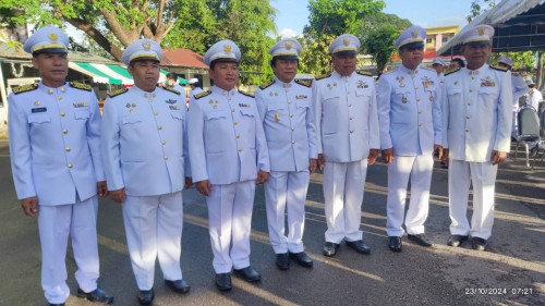 เทศบาลนครแม่สอด ร่วมพิธีวางพวงมาลาถวายราชสักการะพระบาทสมเด็จพระจุลจอมเกล้าเจ้าอยู่หัว รัชกาลที่ 5 "วันปิยมหาราช“ เนื่องในวันคล้ายวันสวรรคต
