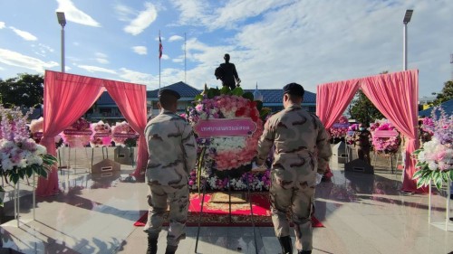 เทศบาลนครแม่สอด ร่วมพิธีวางพวงมาลาถวายราชสักการะพระบาทสมเด็จพระจุลจอมเกล้าเจ้าอยู่หัว รัชกาลที่ 5 "วันปิยมหาราช“ เนื่องในวันคล้ายวันสวรรคต