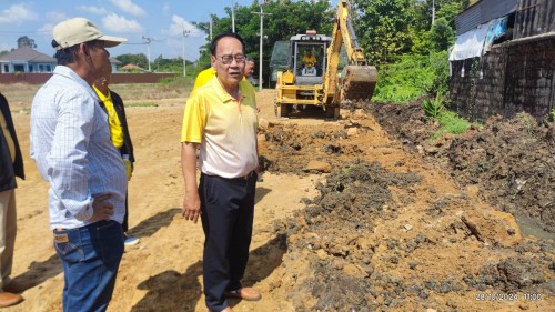 เทศบาลนครแม่สอด ลงพื้นที่ติดตามงานระบบสาธารณูปโภคชุมชนอิสลาม และชุมชนสองแคว 2