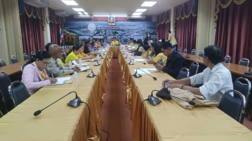 ทน.แม่สอด จัดประชุมการสำรวจกลุ่มเป้าหมายผู้มีคุณสมบัติขอมีสถานะคนต่างด้าวเข้าเมืองโดยชอบด้วยกฎหมาย