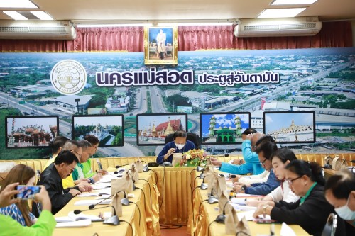 ทน.แม่สอด ประชุมคณะกรรมการพัฒนาเทศบาลนครแม่สอด เพื่อพิจารณา ร่างแผนพัฒนาท้องถิ่น พ.ศ.2566-2570 เพิ่มเติม ครั้งที่ 3/2567 และร่างแผนการดำเนินงานประจำปีงบประมาณ พ.ศ.2568