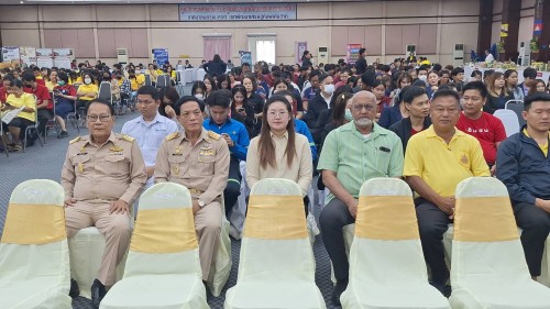ทน.แม่สอด ร่วมต้อนรับ นายพิพัฒน์  รัชกิจประการ รัฐมนตรีว่าการกระทรวงแรงงานและร่วมพิธีเปิดโครงการกระทรวงแรงงาน พบประชาชนและการตรวจติดตามภารกิจตามนโยบายฯ