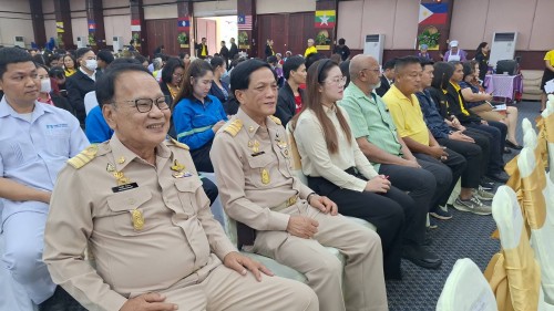 ทน.แม่สอด ร่วมต้อนรับ นายพิพัฒน์  รัชกิจประการ รัฐมนตรีว่าการกระทรวงแรงงานและร่วมพิธีเปิดโครงการกระทรวงแรงงาน พบประชาชนและการตรวจติดตามภารกิจตามนโยบายฯ