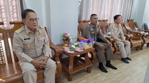 เทศบาลนครแม่สอด เข้าร่วมการประชุมคณะกรรมการกลุ่มพัฒนาสตรีสัญจร ประจำเดือน พฤศจิกายน 2567