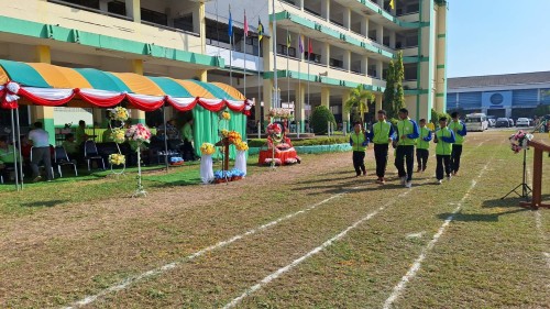 เทศบาลนครแม่สอด เข้าร่วมพิธีเปิดการแข่งขันกีฬาสีโรงเรียนเทศบาลวัดมณีไพรสณฑ์ ประจำปีการศึกษา 2567