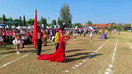 เทศบาลนครแม่สอด เข้าร่วมพิธีเปิดการแข่งขันกีฬาสีโรงเรียนเทศบาลวัดมณีไพรสณฑ์ ประจำปีการศึกษา 2567