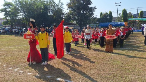 เทศบาลนครแม่สอด เข้าร่วมพิธีเปิดการแข่งขันกีฬาสีโรงเรียนเทศบาลวัดมณีไพรสณฑ์ ประจำปีการศึกษา 2567