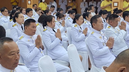 ทน.แม่สอด เข้าร่วมกิจกรรมเนื่องในวันคล้ายวันพระบรมราชสมภพ พระบาทสมเด็จพระบรมชนกาธิเบศร มหาภูมิพลอดุลยเดชมหาราช บรมนาถบพิตร วันชาติ และวันพ่อแห่งชาติ 5 ธันวาคม 2567