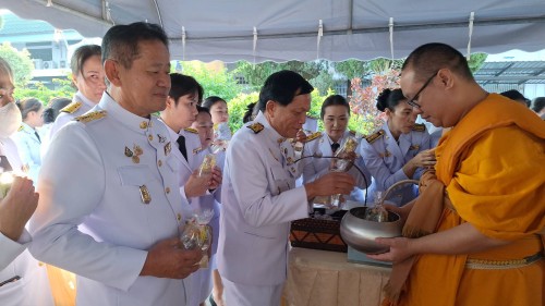 ทน.แม่สอด เข้าร่วมกิจกรรมเนื่องในวันคล้ายวันพระบรมราชสมภพ พระบาทสมเด็จพระบรมชนกาธิเบศร มหาภูมิพลอดุลยเดชมหาราช บรมนาถบพิตร วันชาติ และวันพ่อแห่งชาติ 5 ธันวาคม 2567
