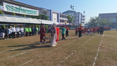 เทศบาลนครแม่สอด เข้าร่วมพิธีเปิดการแข่งขันกีฬาสี โรงเรียนเทศบาลวัดบุญญาวาส ประจำปี 2567 	
