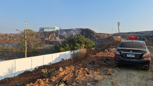 เทศบาลนครแม่สอด ลงพื้นที่ระงับเหตุเพลิงไหม้ บ่อขยะเทศบาลนครแม่สอด