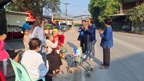 เทศบาลนครแม่สอด ลงพื้นที่มอบเบี้ยยังชีพให้แก่ผู้สูงอายุและผู้พิการ ประจำเดือน มกราคม 2568