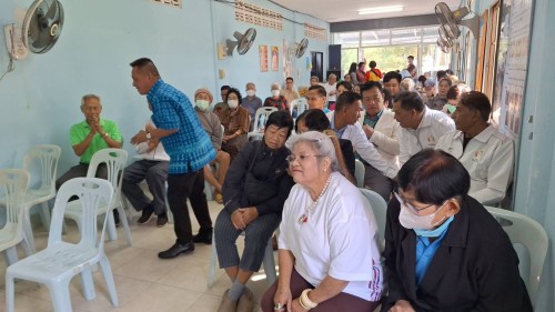 ทน.แม่สอด เข้าร่วมการจัดกิจกรรมนันทนาการส่งเสริมสุขภาพและประชุมผู้สูงอายุชุมชนบ้านทุ่ง