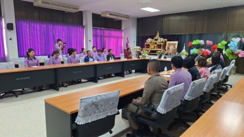 ทน.แม่สอด ร่วมต้อนรับคณะกรรมการประเมินคุณภาพภายนอก ระดับการศึกษาขั้นพื้นฐาน (สมศ.) โรงเรียนเทศบาลเฉลิมพระเกียรติสมเด็จพระเทพรัตนราชสุดาฯ สยามบรมราชกุมารี