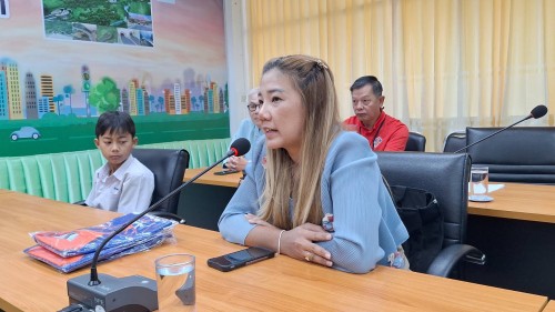 เทศบาลนครแม่สอด ให้การต้อนรับ นายศร  ปัญญาฤทธิ์ (โค้ชต่อง) และคณะจากสมาคมแม่สอด อะคาเดมี่ 