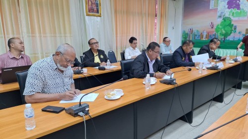 เทศบาลนครแม่สอด ประชุมหารือแนวทางการแก้ไขปัญหารถจักรยานไฟฟ้า ครั้งที่ 1/2568