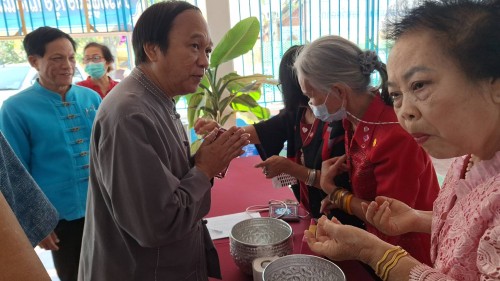 เทศบาลนครแม่สอด เข้าร่วมการประชุมชมรมผู้สูงอายุอำเภอแม่สอด ประจำเดือนกุมภาพันธ์ พ.ศ. 2568