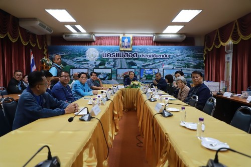 เทศบาลนครแม่สอด เข้าร่วมการประชุมพัฒนาประเด็นขับเคลื่อนสุขภาวะเขตเมืองเทศบาลนครแม่สอด