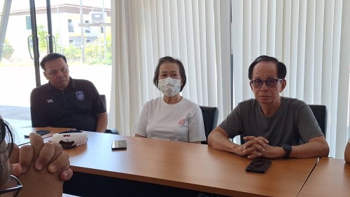 ทน.แม่สอด ลงพื้นที่สำรวจสนามกีฬา 5 อำเภอชายแดน (นานาชาติ) ดำเนินการปรับปรุงซ่อมแซม