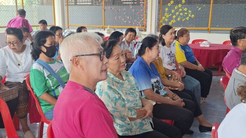 เทศบาลนครแม่สอด ลงพื้นที่มอบเบี้ยยังชีพให้แก่ผู้สูงอายุและผู้พิการ ประจำเดือน มีนาคม 2568