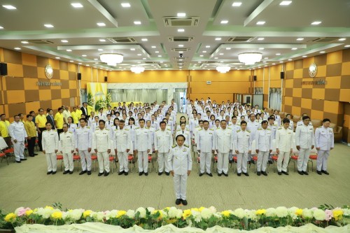 เทศบาลนครแม่สอด จัดพิธีรับพระราชทานเครื่องราชอิสริยาภรณ์ 