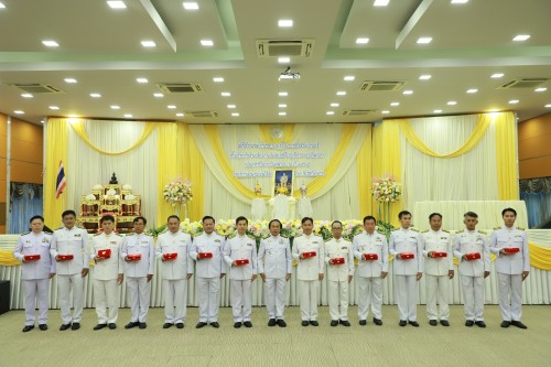 เทศบาลนครแม่สอด จัดพิธีรับพระราชทานเครื่องราชอิสริยาภรณ์ 