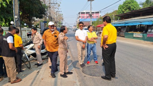 ทน.แม่สอด ลงพื้นที่ดำเนินการตรวจสอบความเรียบร้อย การลาดยางแอสฟัลท์ติก ถนนแม่สอด - อุ้มผาง และเตรียมการลาดยางถนนประสาทวิถี