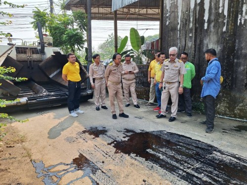 ทน.แม่สอด ลงพื้นที่ดำเนินการตรวจสอบความเรียบร้อย การลาดยางแอสฟัลท์ติก ถนนแม่สอด - อุ้มผาง และเตรียมการลาดยางถนนประสาทวิถี