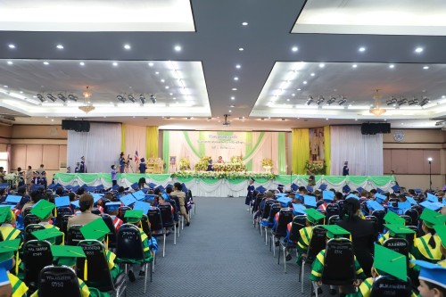 เทศบาลนครแม่สอด จัดพิธีมอบวุฒิบัตรยุวบัณฑิตในสังกัดเทศบาลนครแม่สอด ประจำปีการศึกษา 2567 