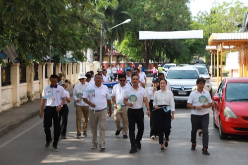 ทน.แม่สอด จัดกิจกรรมเดินรณรงค์ประชาสัมพันธ์เชิญชวนให้ประชาชนไปใช้สิทธิ เลือกตั้งสมาชิกสภาเทศบาลนครแม่สอด และนายกเทศมนตรีนครแม่สอด 