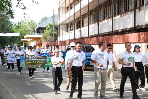 ทน.แม่สอด จัดกิจกรรมเดินรณรงค์ประชาสัมพันธ์เชิญชวนให้ประชาชนไปใช้สิทธิ เลือกตั้งสมาชิกสภาเทศบาลนครแม่สอด และนายกเทศมนตรีนครแม่สอด 