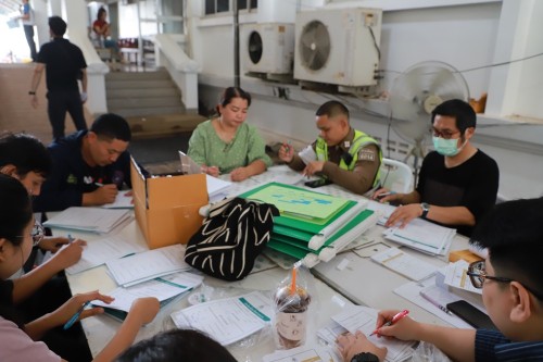 ทน.แม่สอด ส่งมอบหีบเลือกตั้งสมาชิกสภาเทศบาลและนายกเทศมนตรีนครแม่สอด