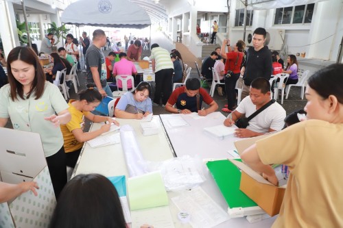 ทน.แม่สอด ส่งมอบหีบเลือกตั้งสมาชิกสภาเทศบาลและนายกเทศมนตรีนครแม่สอด