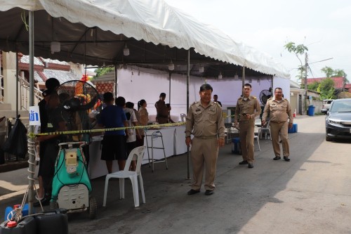 ทน.แม่สอด เข้าตรวจเยี่ยมหน่วยเลือกตั้งสมาชิกสภาเทศบาลและนายกเทศมนตรีนครแม่สอด