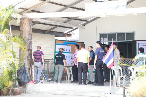 ทน.แม่สอด เข้าตรวจเยี่ยมหน่วยเลือกตั้งสมาชิกสภาเทศบาลและนายกเทศมนตรีนครแม่สอด