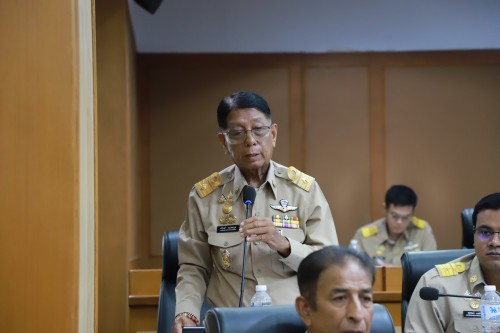 สภาเทศบาลนครแม่สอด ประชุมสภาเทศบาลนครแม่สอด ครั้งแรก