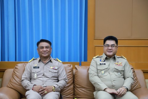 สภาเทศบาลนครแม่สอด ประชุมสภาเทศบาลนครแม่สอด ครั้งแรก