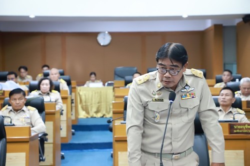 สภาเทศบาลนครแม่สอด ประชุมสภาเทศบาลนครแม่สอด ครั้งแรก