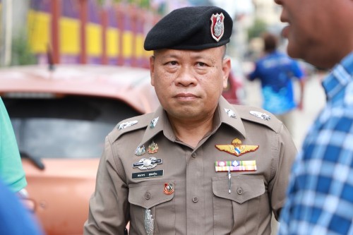 ทน.แม่สอด ลงพื้นที่ตรวจสอบถนนประสาทวิถี เพื่อดำเนินการปรับปรุงแก้ไข ลาดยางแอสฟัลท์ติก